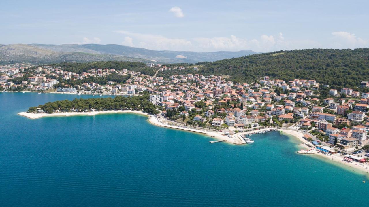 Seaside Apartments With A Swimming Pool Okrug Gornji, Ciovo - 11374 Trogir Ngoại thất bức ảnh