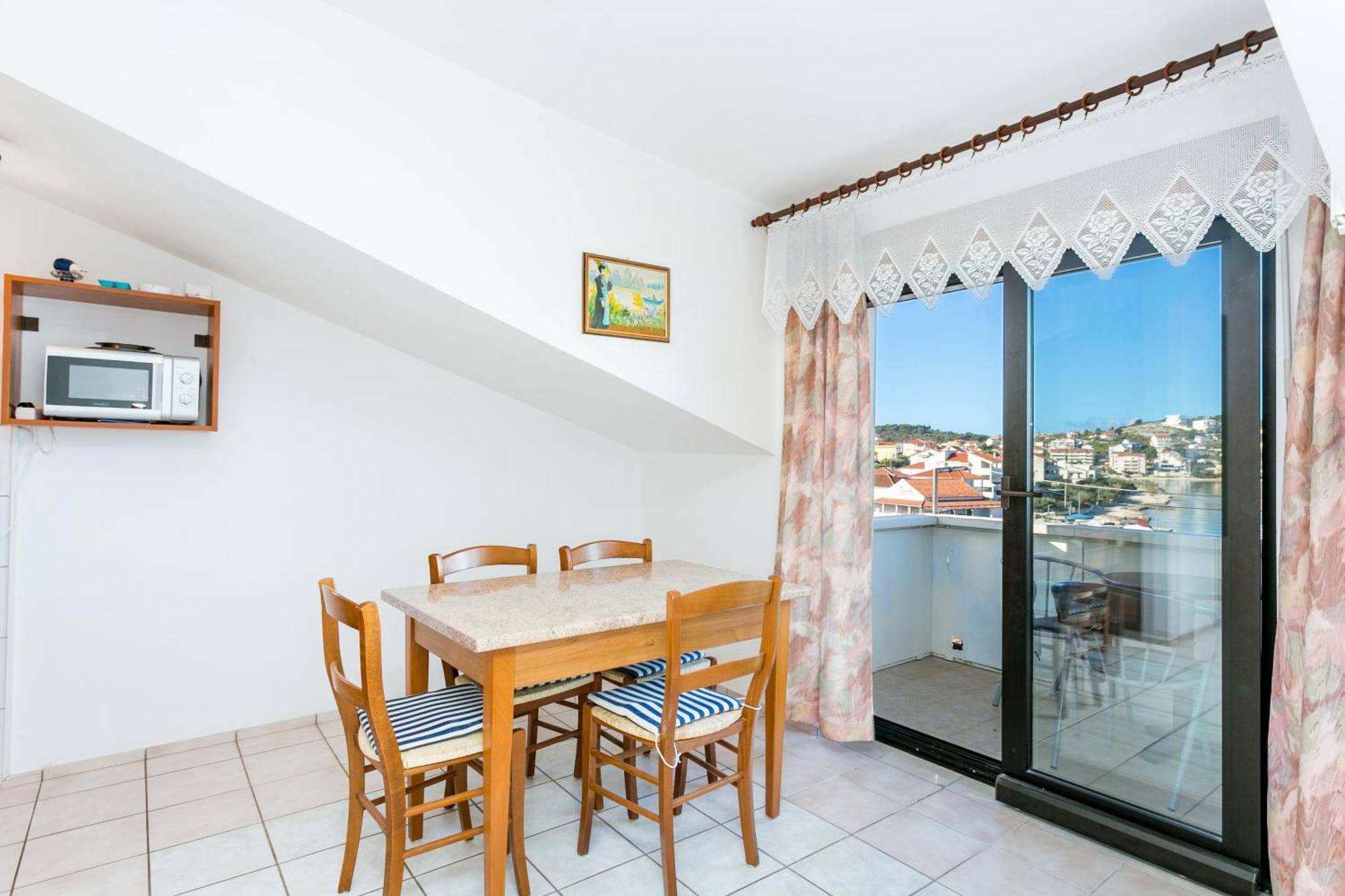 Seaside Apartments With A Swimming Pool Okrug Gornji, Ciovo - 11374 Trogir Phòng bức ảnh
